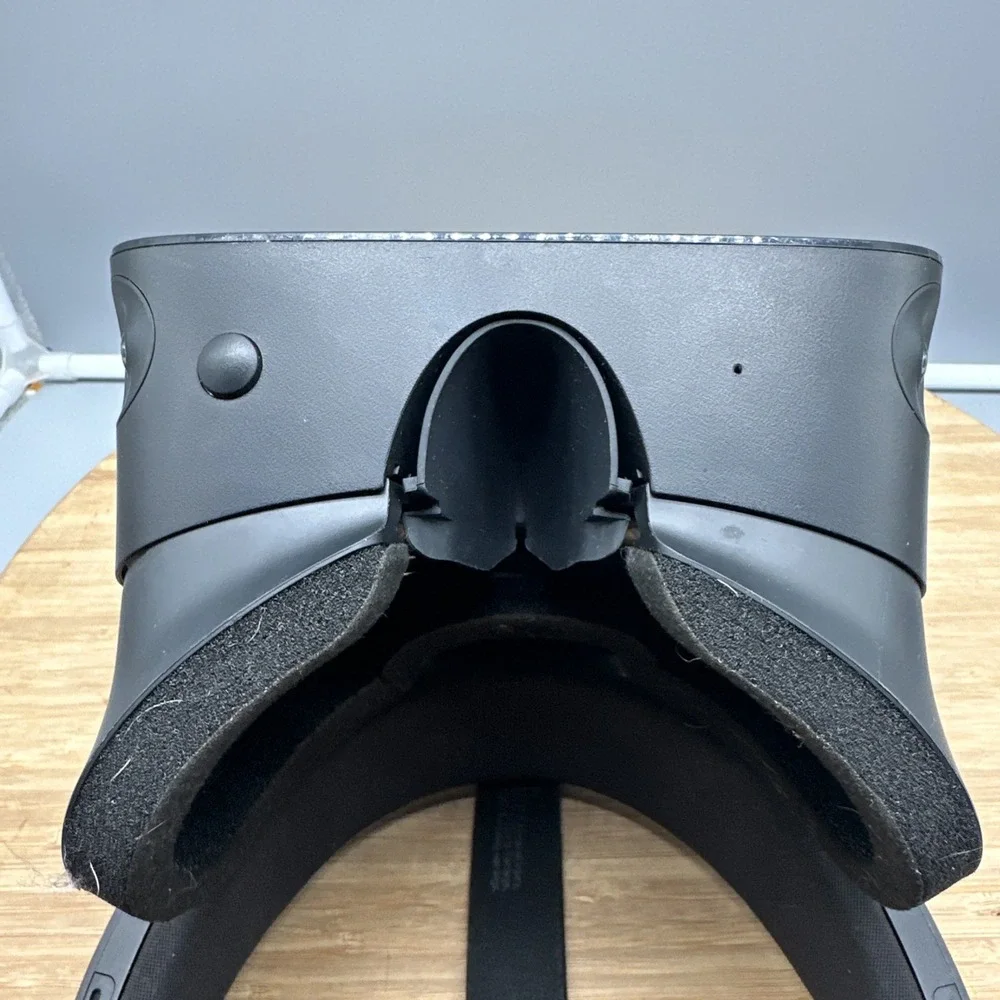 Oculus Rift S PC VR Headset DX45JH Headset Only